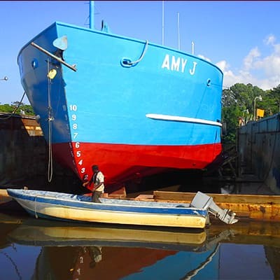 Roatan La Ceiba Drydock